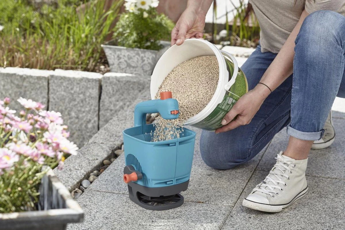 GARDENA - Handstrooier M - Strooikar- 100m2 - 1.8 Liter - Afbeelding 8